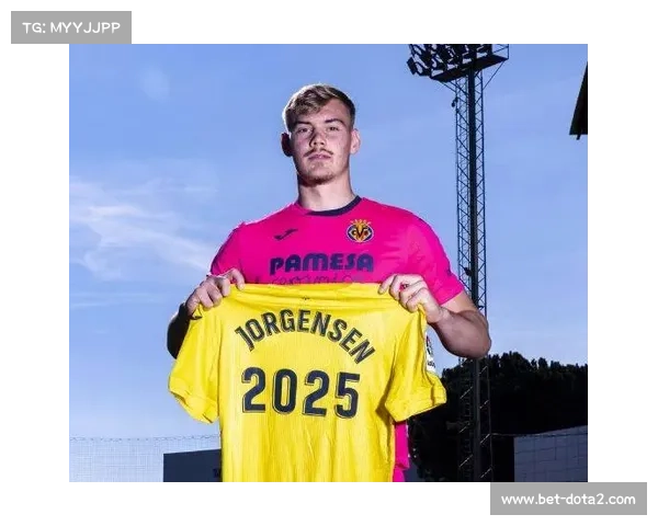 莫莱罗绝杀后跪地落泪 黄潜小将成城市英雄 莫莱罗绝杀后跪地落泪 黄潜小将成城市英雄